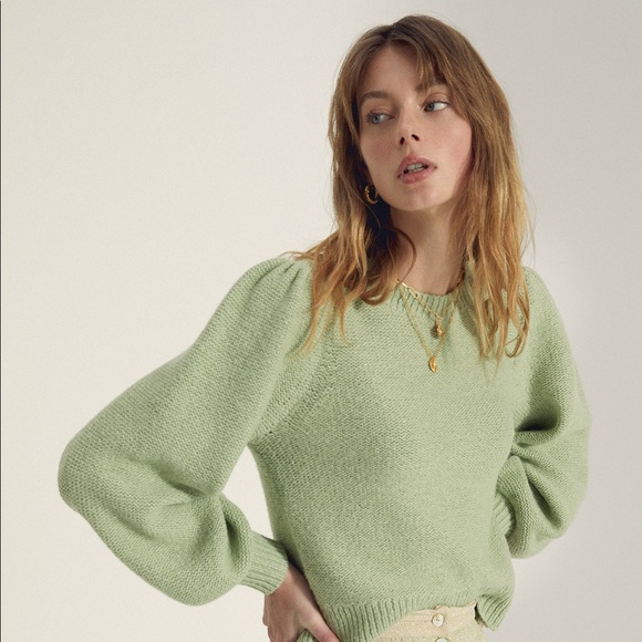 Aritzia Wilfred sweater